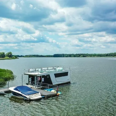Holiday home Dom Na Zalewie Wieniawa